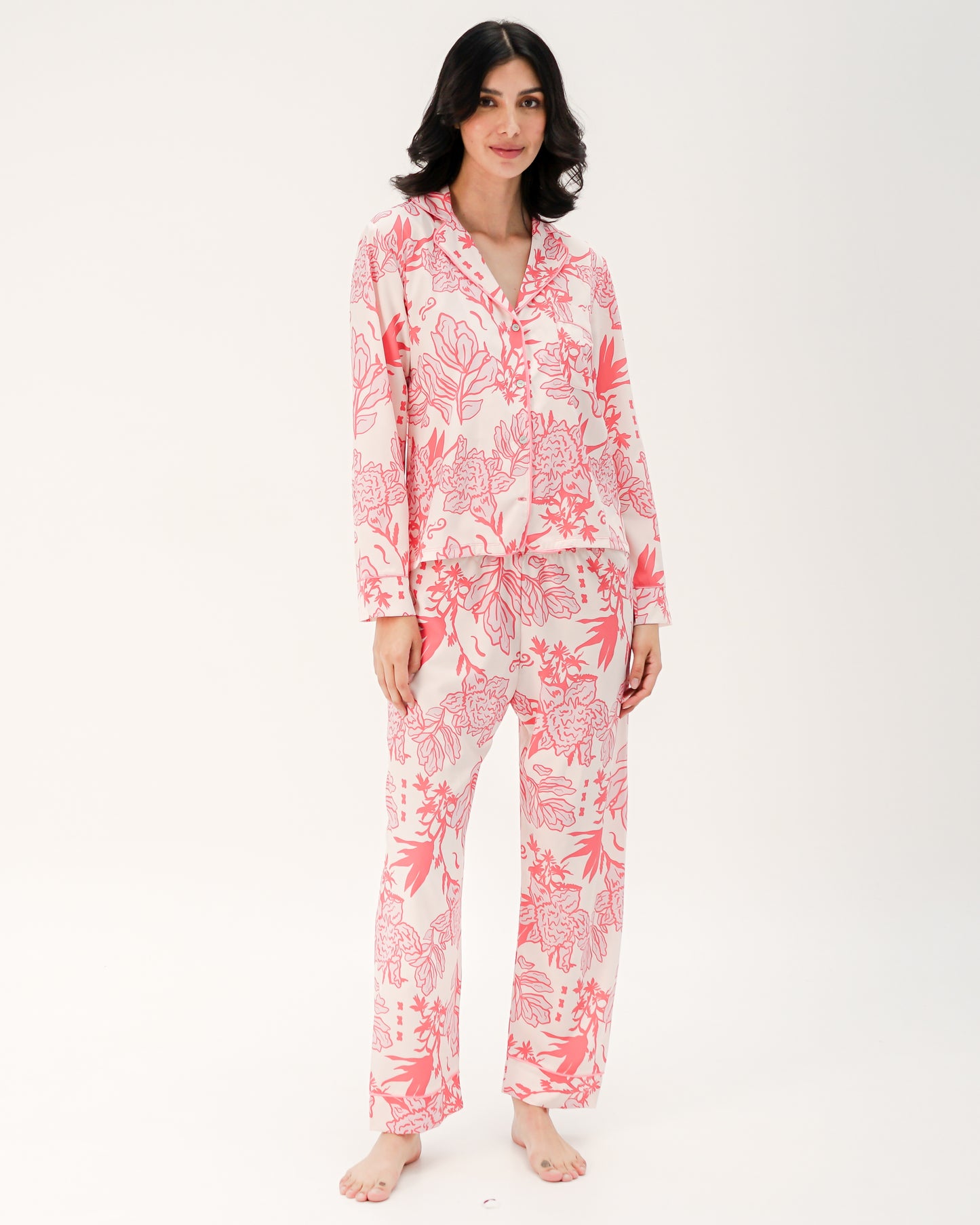 Nuevo: Pijama para mujer Emiliana: Pantalón y Blusa Larga. Seda Fria